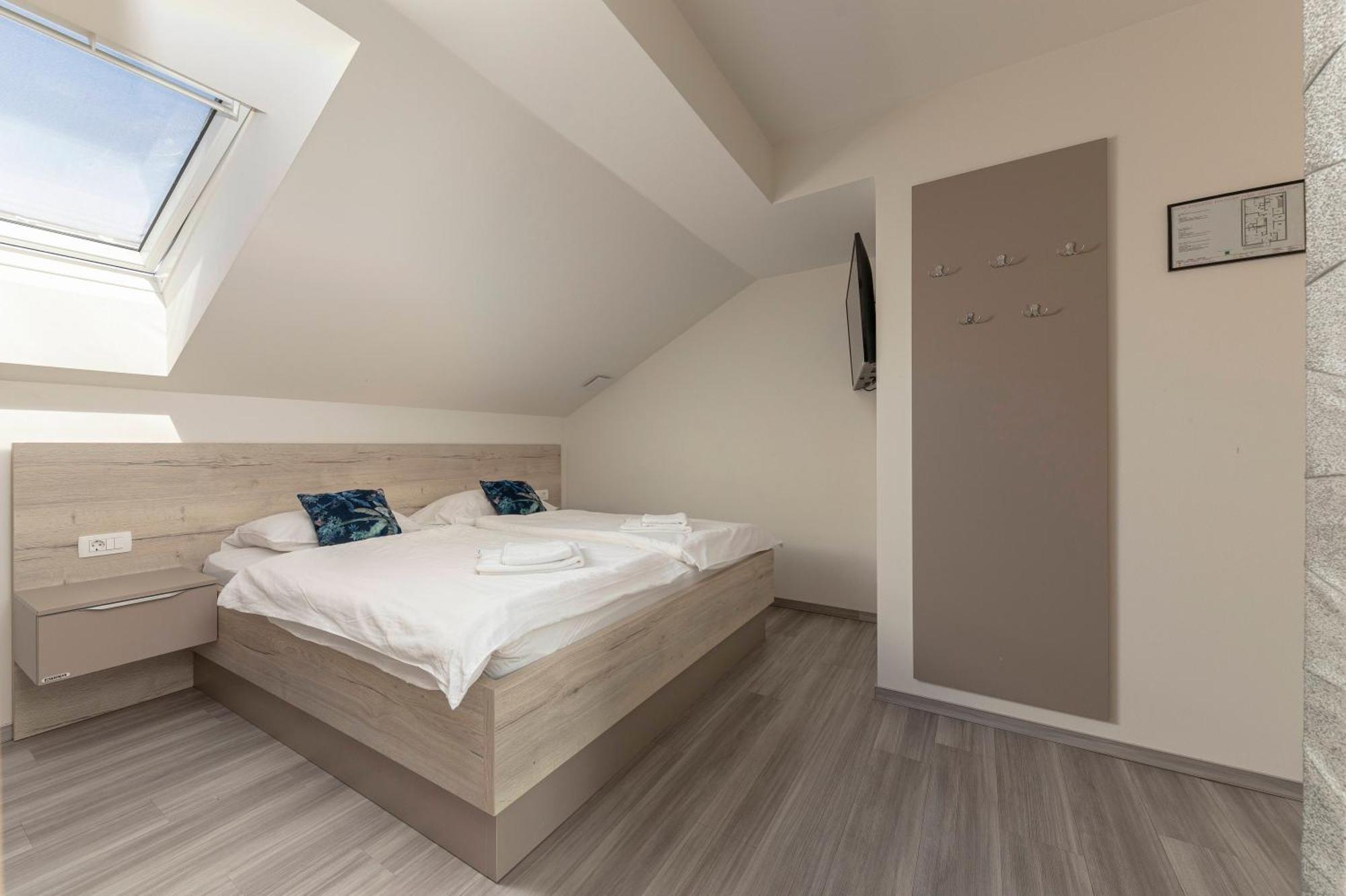 Rooms S Center Slovenske Konjice Eksteriør billede