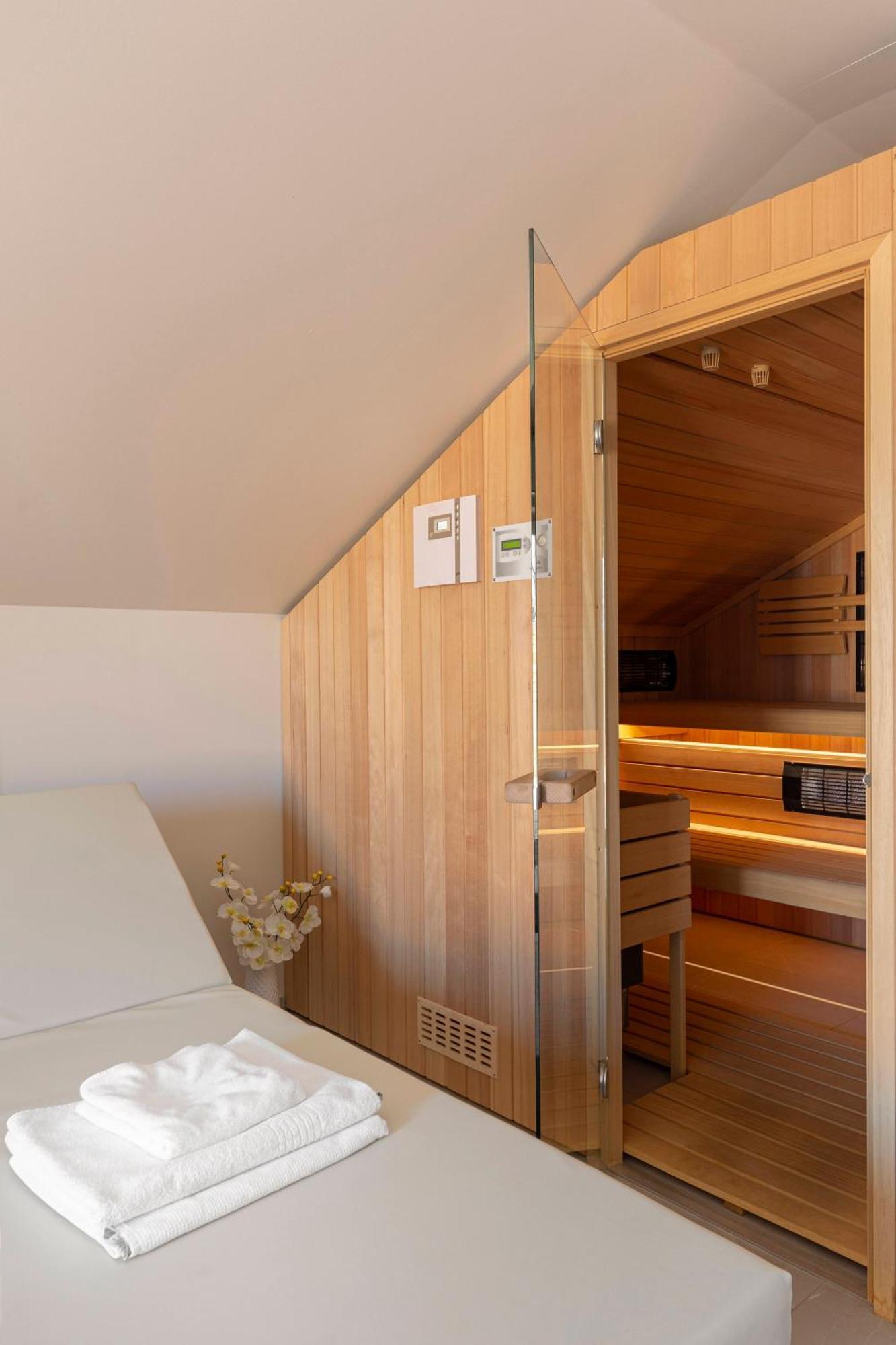Rooms S Center Slovenske Konjice Eksteriør billede